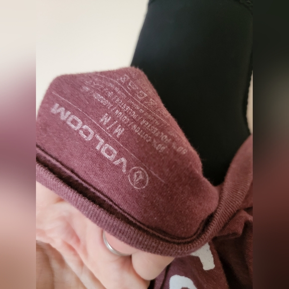 Volcom long sleeves tee size M - Picture 7 of 7